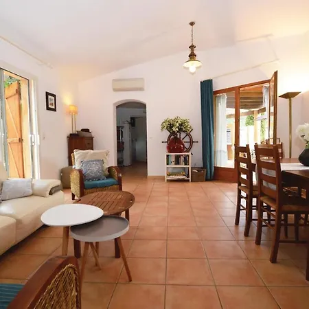 Gorgeous In Vecchio With Kitchen Holiday home *