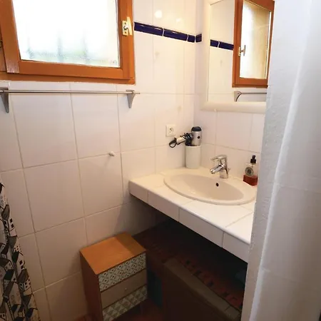 Holiday home Gorgeous In Vecchio With Kitchen